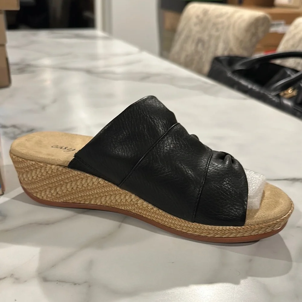 Black Bertina Wedge Sandals - Picture 4 of 6